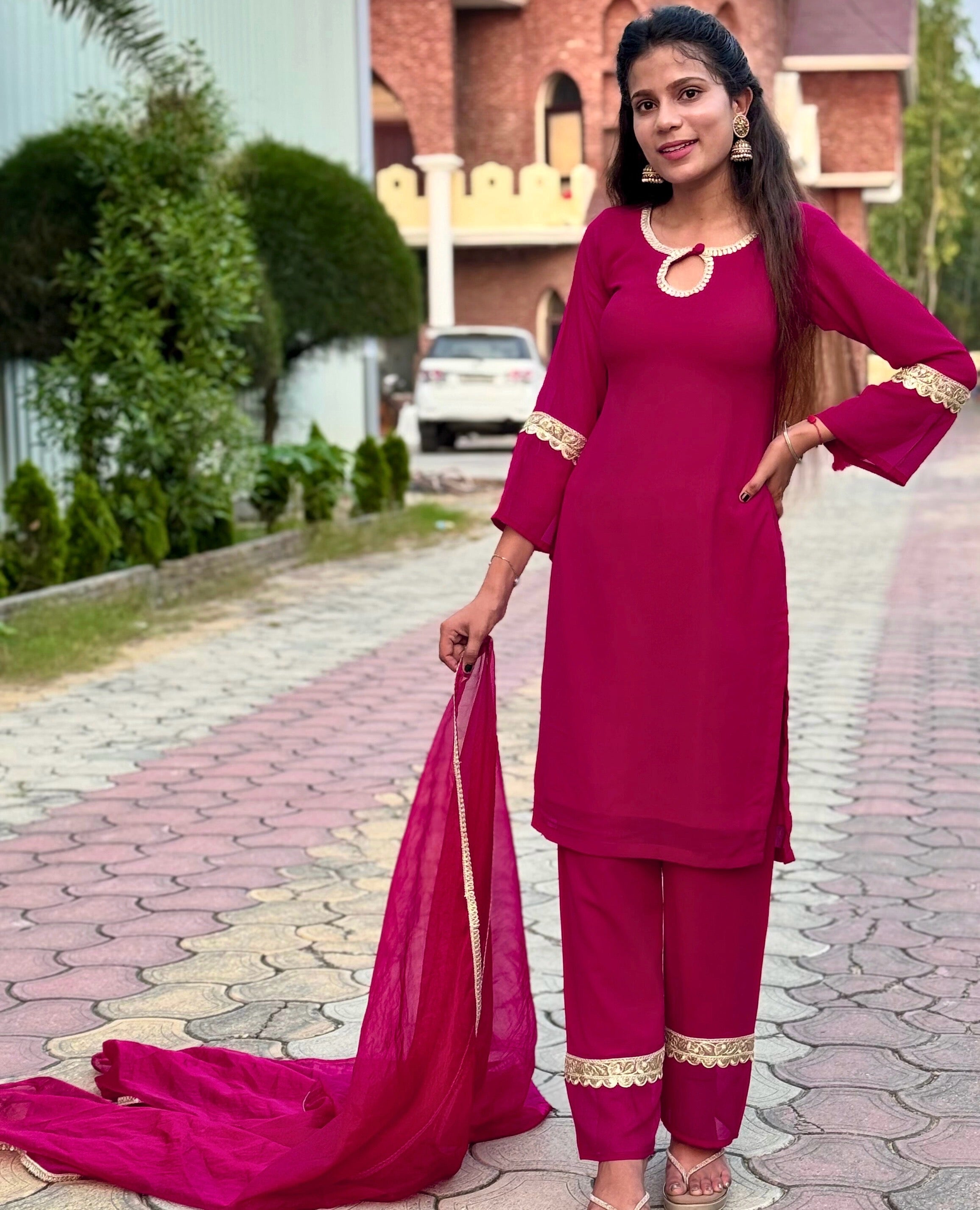 🌸 Gulabi Nazakat – Premium Suit Set 🌸